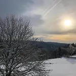 Lejlighed Forest Retreat With Garden *