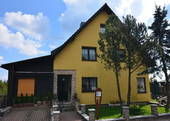 Forest Retreat With Garden * Frauenwald