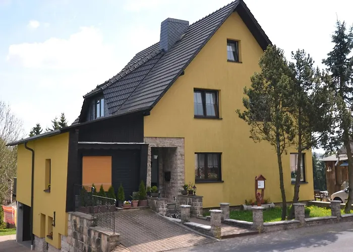 Forest Retreat With Garden *